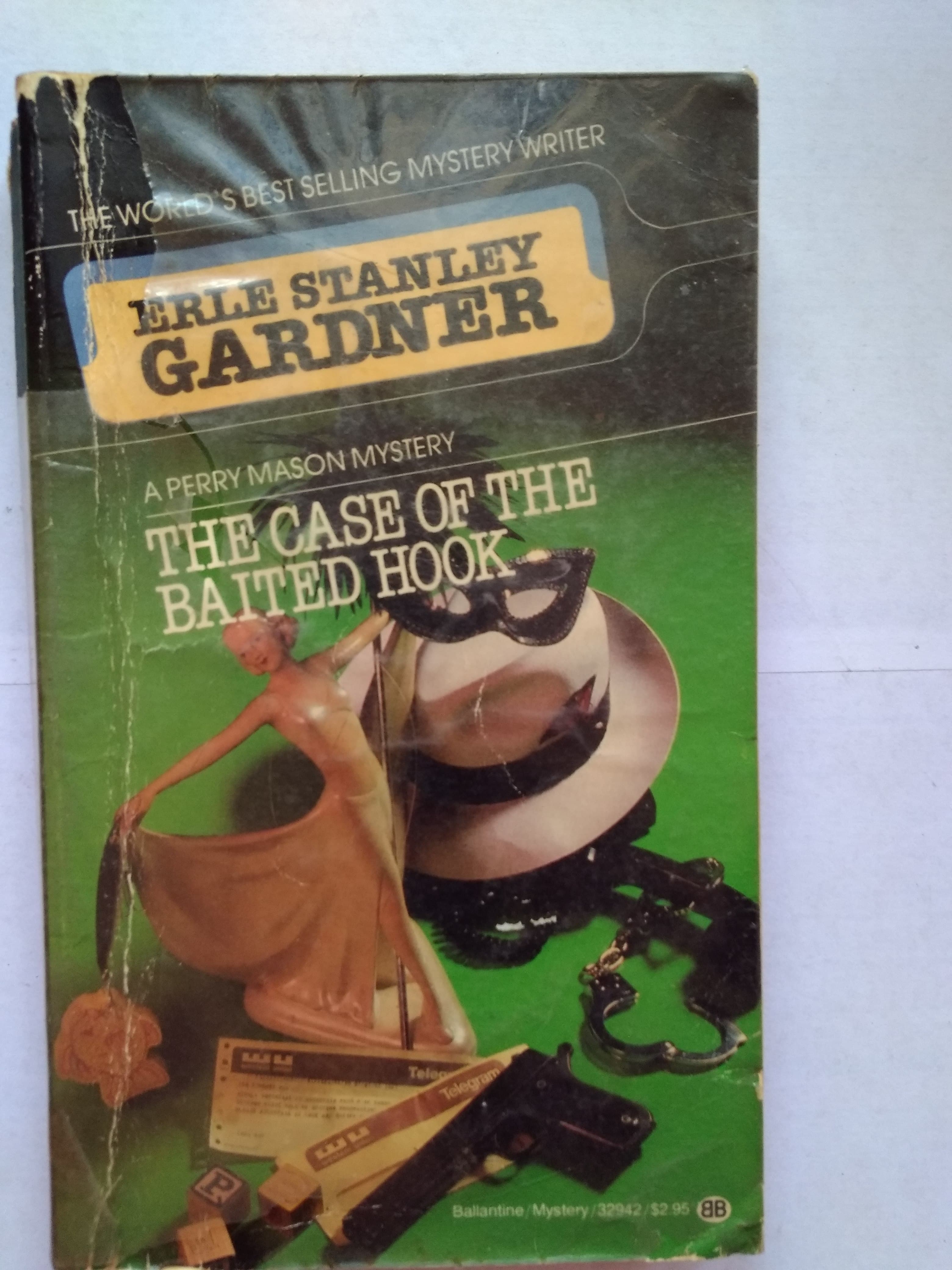 The Case of the Baited Hook: A Perry Mason Mystery (Perry Mason Mysteries)