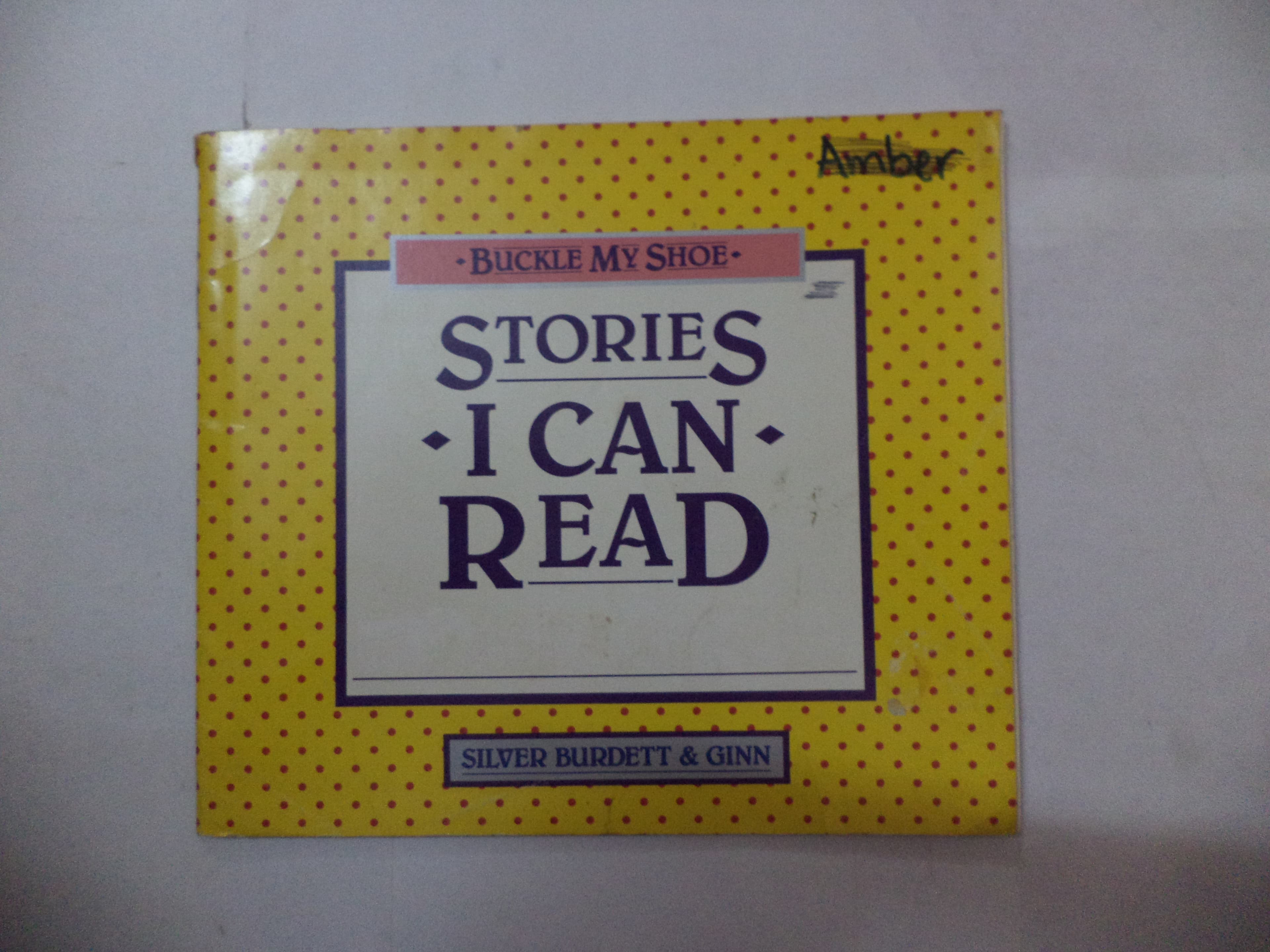 Stories I Can Read: Buckle My Shoe